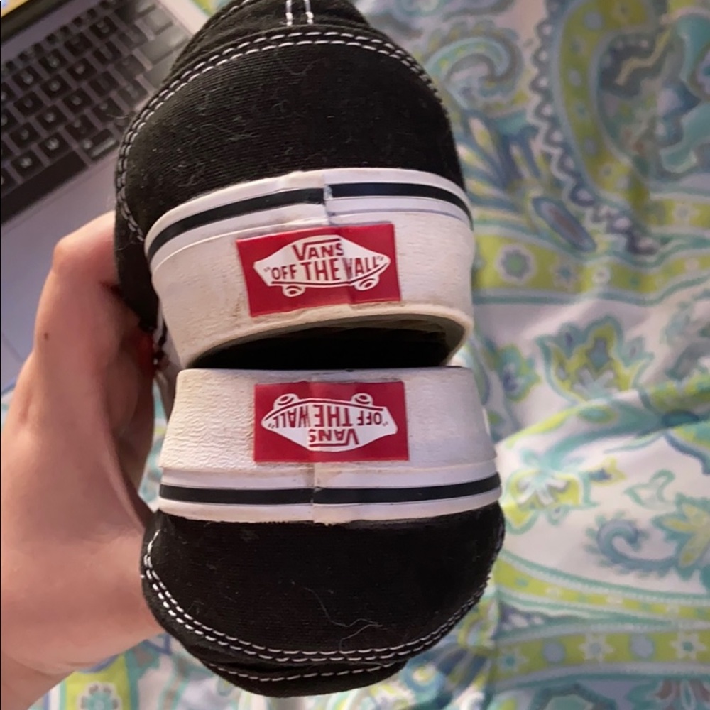 Vans! - Picture 3 of 9